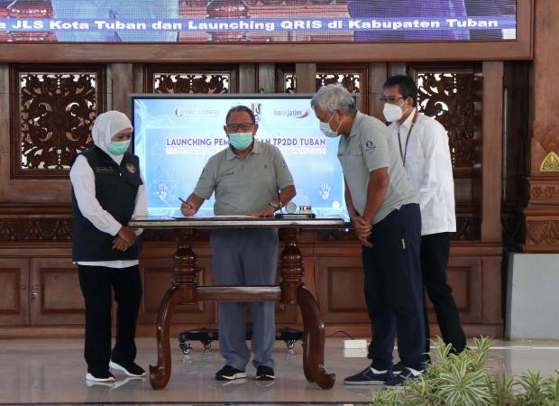 Gubernur Khofifah Launching Uji Kir Bayar Pakai QRIS Bank Jatim di Tuban