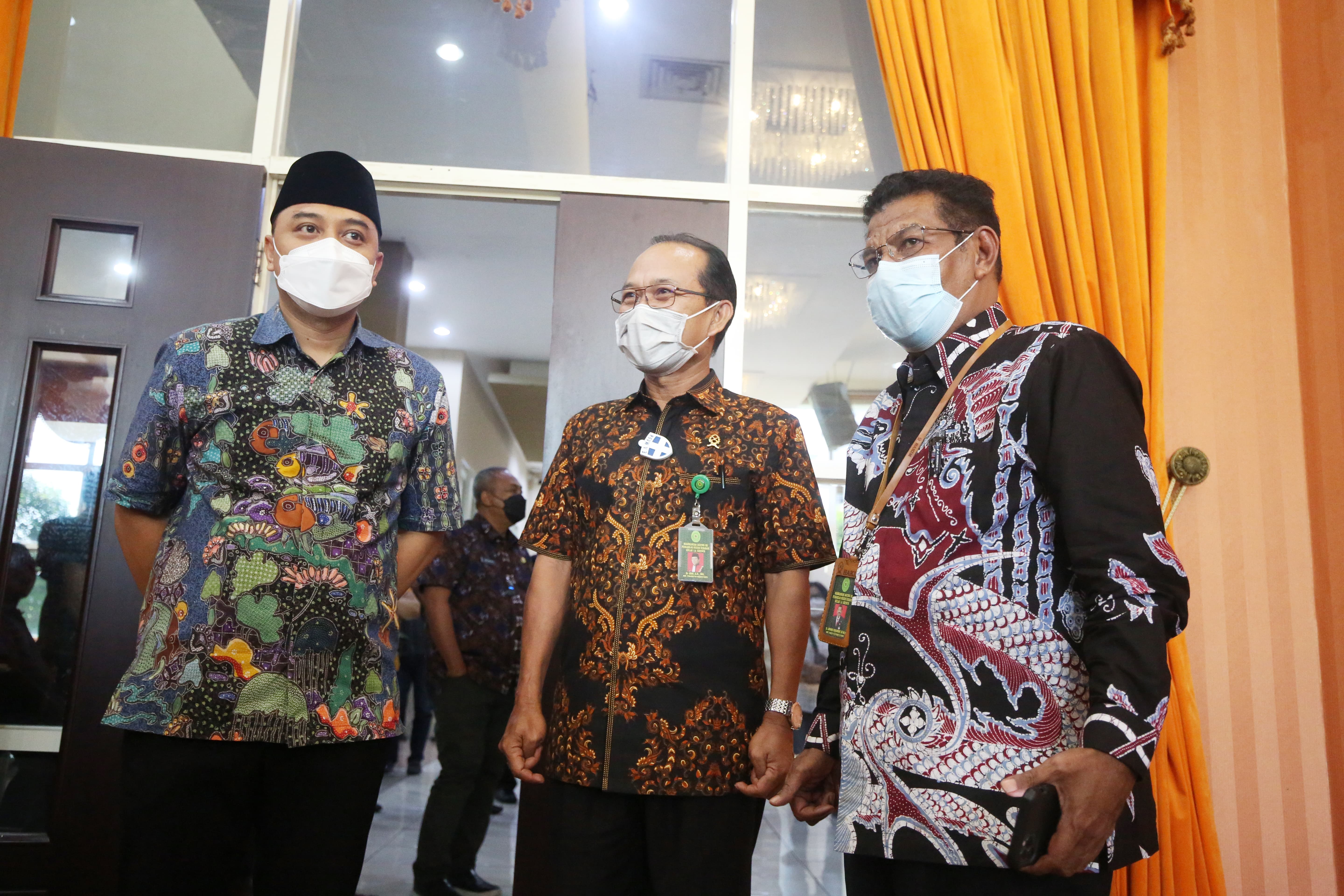 Layanan Adminduk Terintegrasi dengan PN Surabaya, Urus 18 Jenis Kependudukan Cukup di Kelurahan