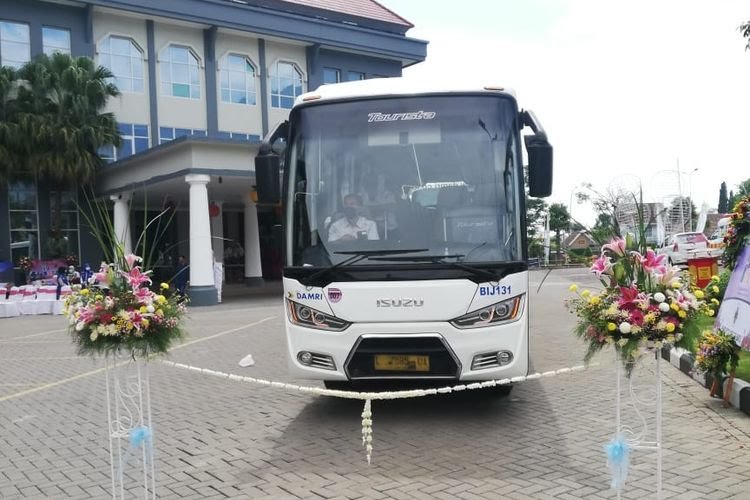 Sepi Penumpang, Damri Rute Batu-Bromo Berhenti Sementara