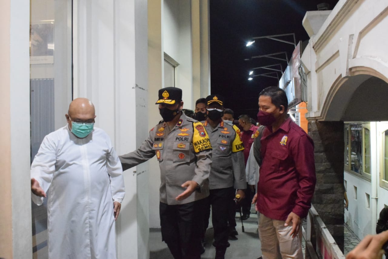 Wakapolda Jatim Tinjau Jumat Agung di Sidoarjo, Perayaan Paskah di Jawa Timur Aman