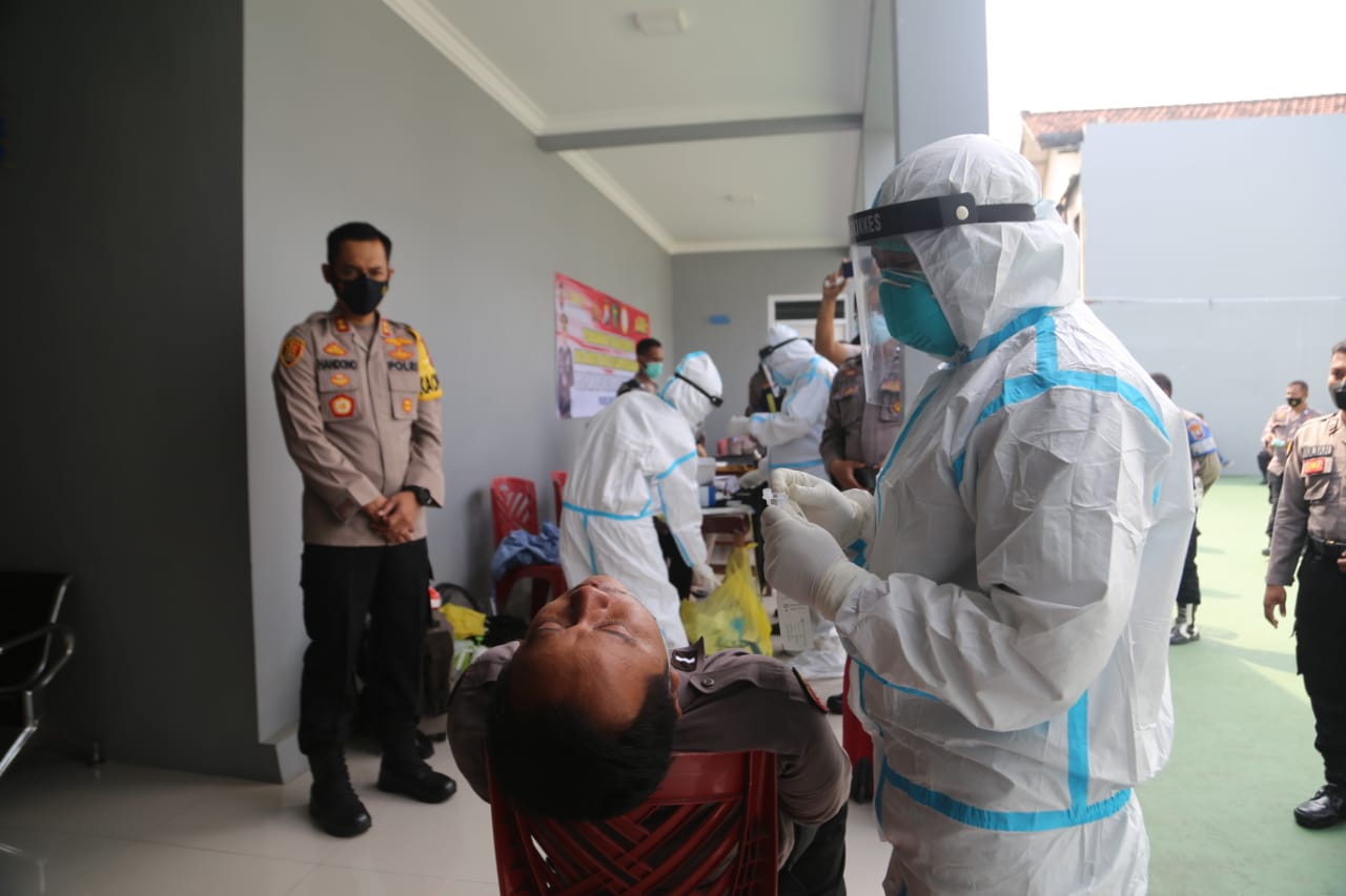 Usai Tugas Operasi Ketupat Semeru, 94 Anggota Polres Tulungagung Jalani Rapid Antigen
