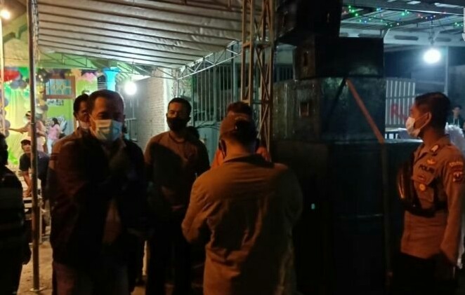 Polisi Mojokerto Bubarkan Perayaan Ultah dengan Orkes Melayu