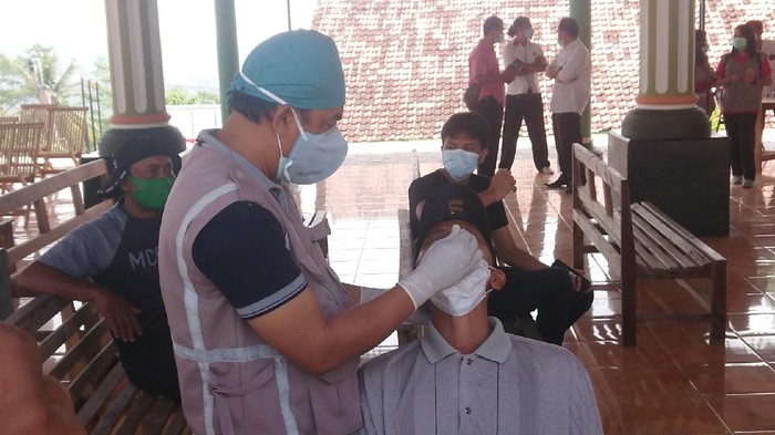 Ada 12 Warganya Positif Covid dan 6 Di Antaranya Meninggal, Kampung Kalidawir Tulungagung Dilockdown