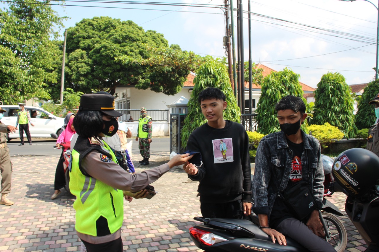 Abaikan Prokes, Belasan Pengguna Jalan di Tulungagung Terjaring Operasi Yustisi Covid-19