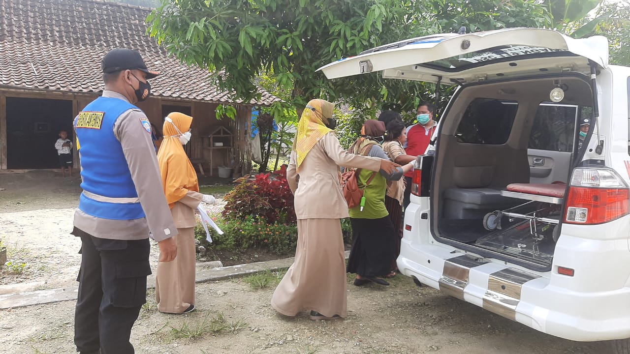Korban Keracun di Ngawi Terus Bertambah, Nakes Terus Pantau Perkembangan