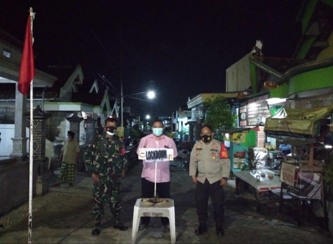 Satgas Prokes Kecamatan Cerme Gresik Lockdown Dusun Sawahan Desa Gedangkulut Gresik