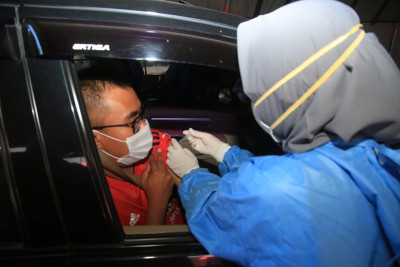 Per 3 Juni 2021, Pemkab Banyuwangi Lakukan Vaksinasi Drive Thru di GOR Tawang Alun