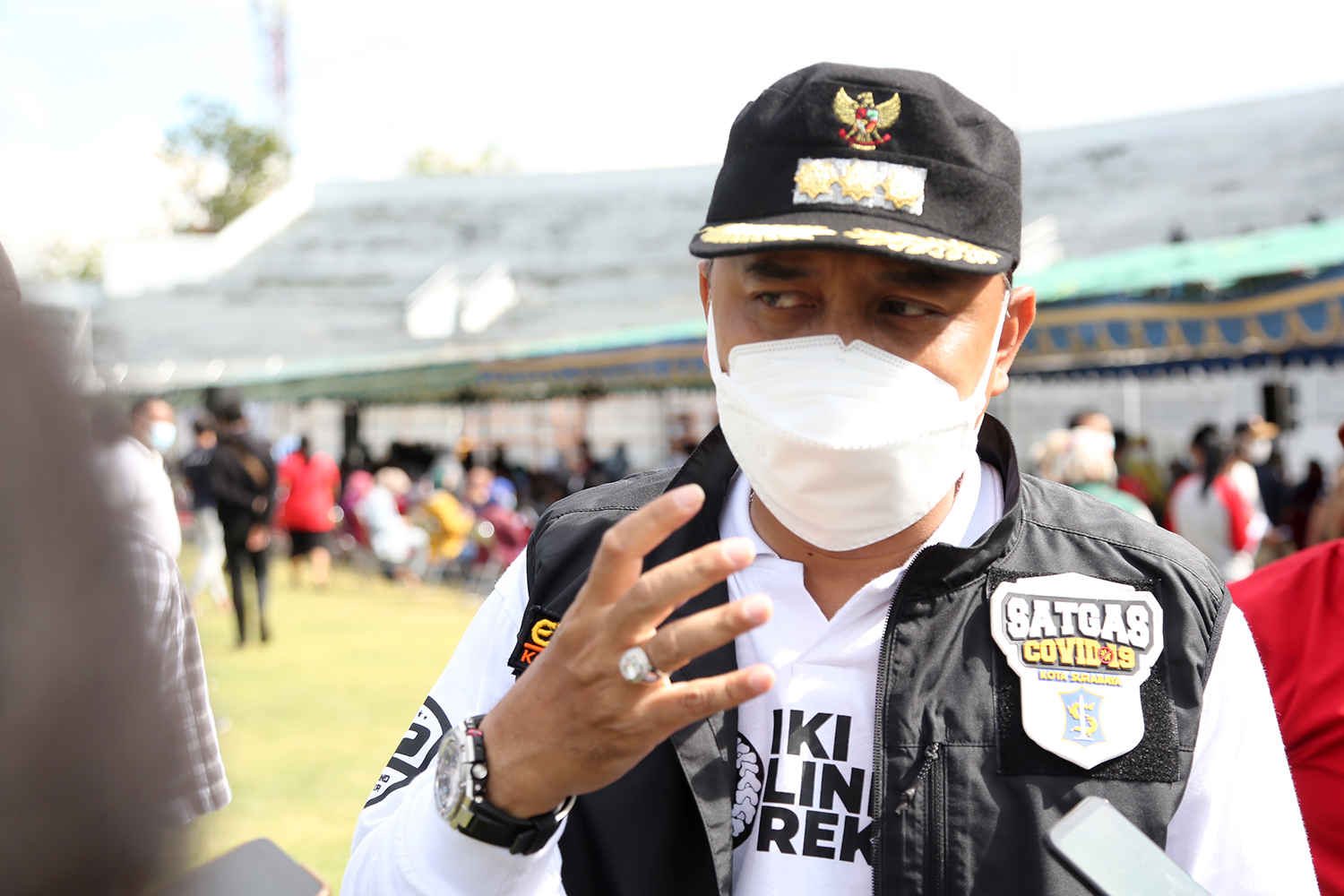 Vaksinasi di G10N Disusupi Karyawan Perusahaan Luar Surabaya, Wali Kota Eri Geram