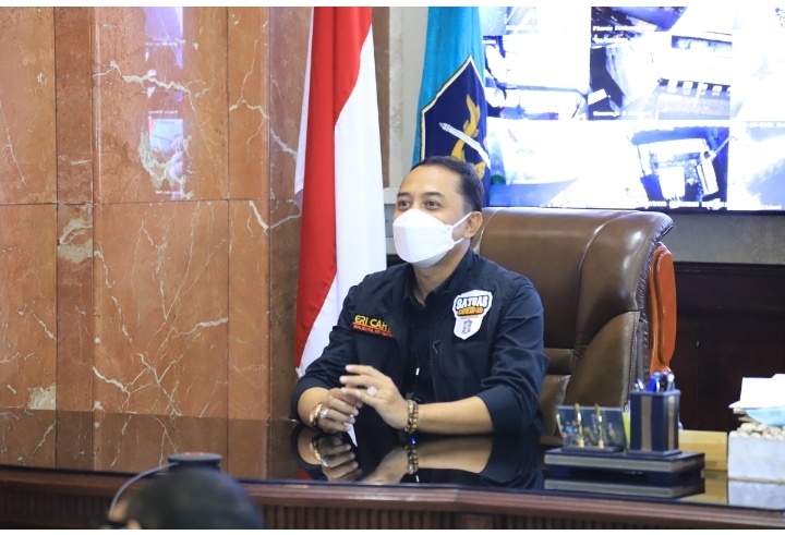 Wali Kota Eri Minta Relawan Surabaya Memanggil Terus Sosialisasikan Pentingnya Rumah Sehat di Tingkat Kelurahan