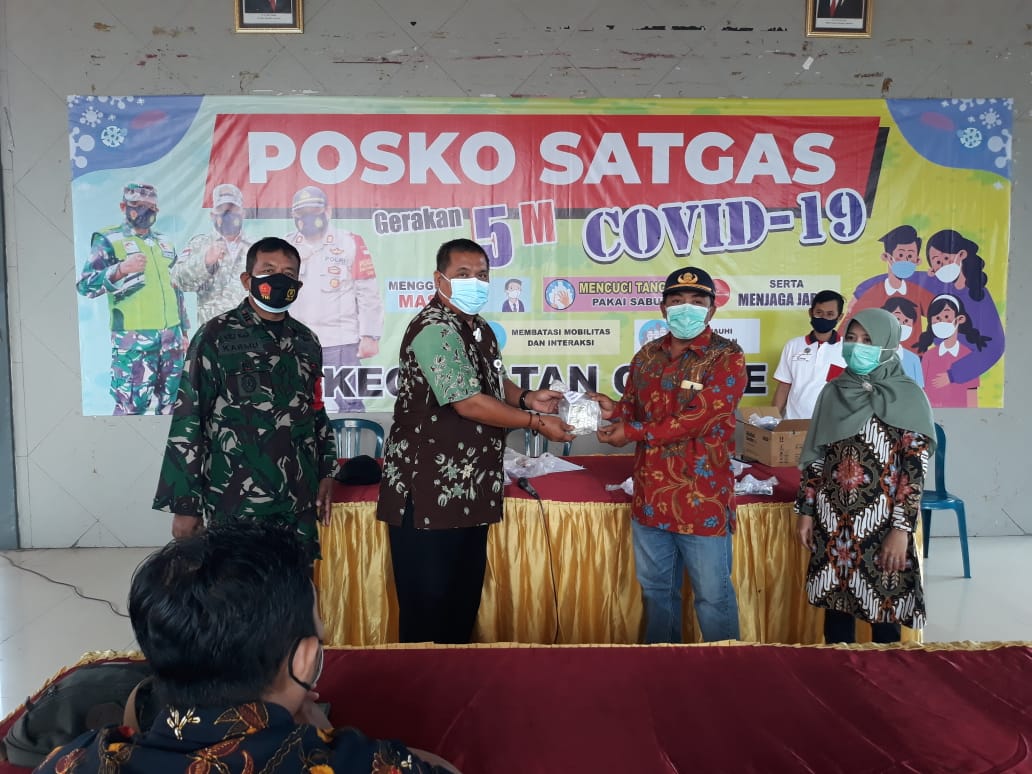 Satgas Covid-19 Cerme Mulai Distribusikan Vitamin Bagi Warga, Kasus di Gedangkulut Membaik