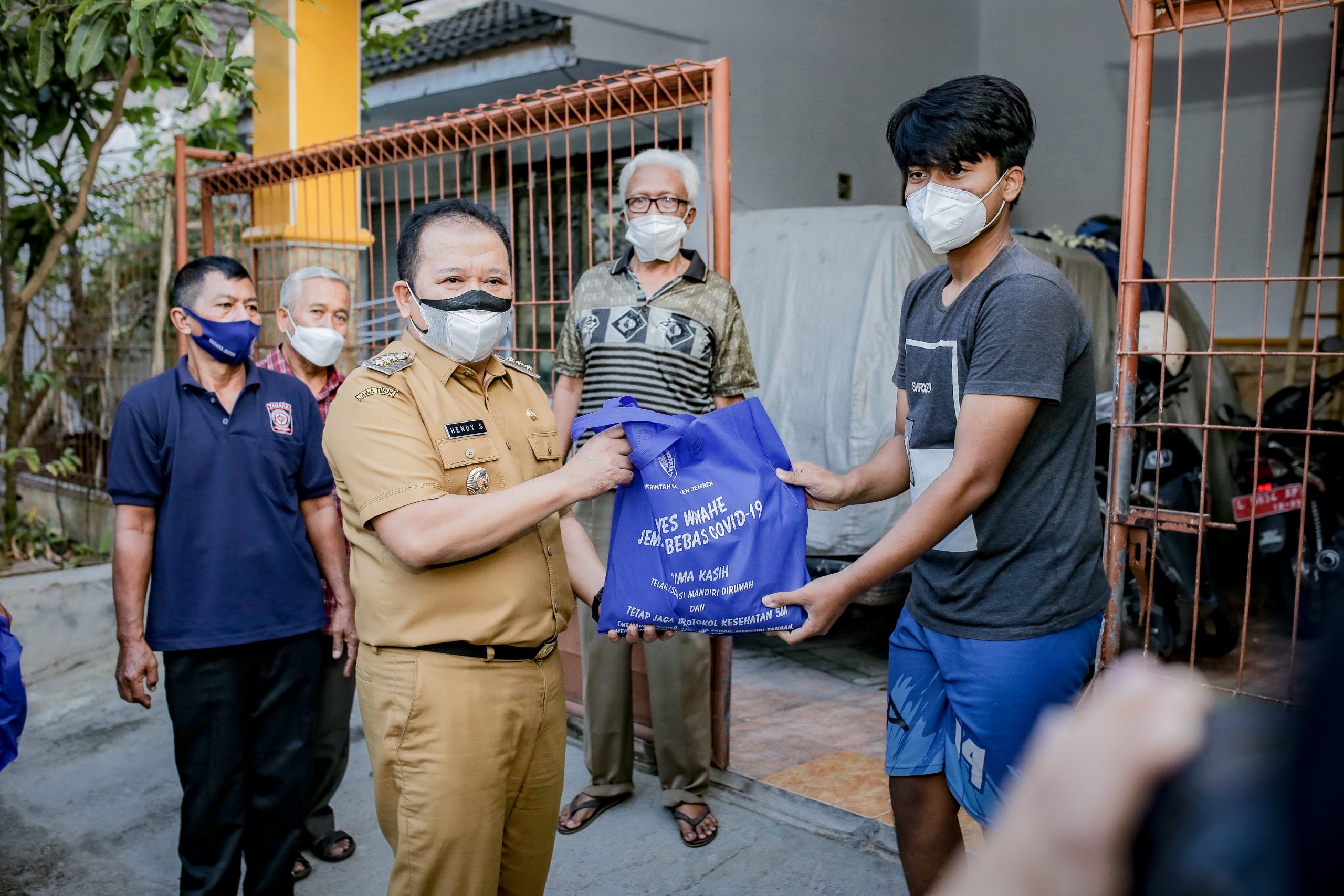 Bupati Jember Tidak Pernah Ambil Gaji, Pilih Salurkan ke Warga Terdampak Covid-19