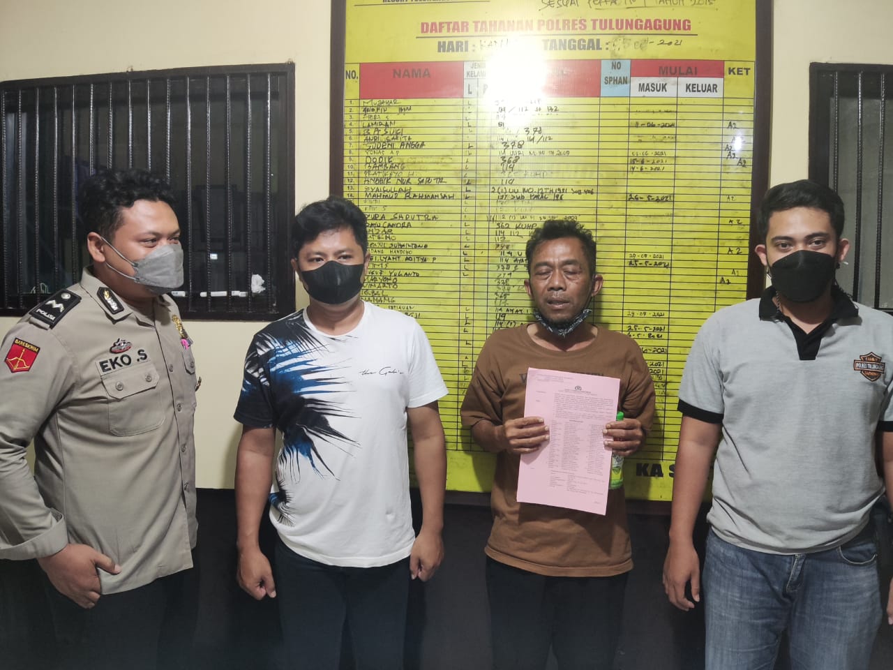 Komplotan Bajingan 'Makan' 15 Ton Gula Jawa