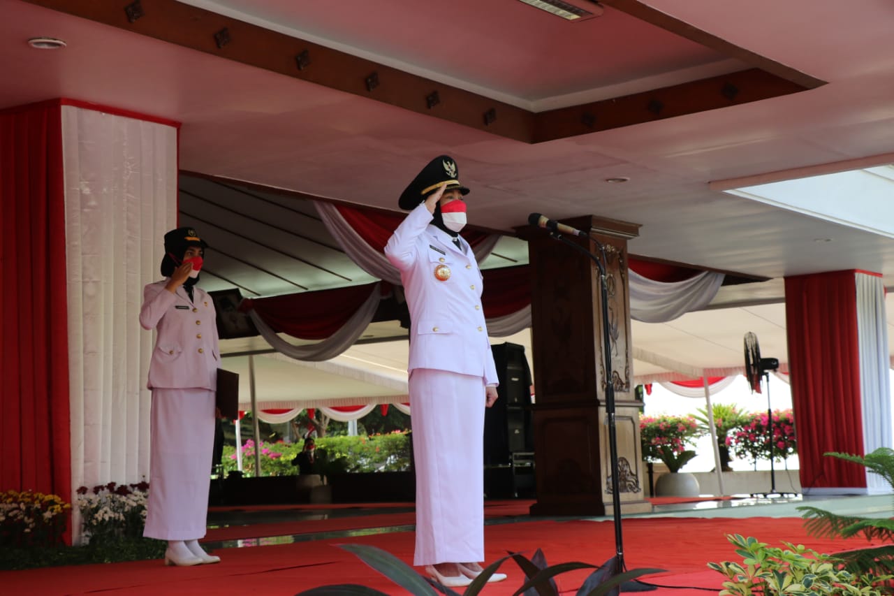 Pimpin Upacara HUT RI Ke-76, Bupati Anna Sampaikan Bidang Kesehatan Jadi Prioritas Pembangunan di Bojonegoro