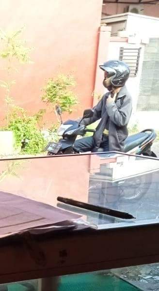 Viral, Pria di Gresik Naik Motor Pamer Alat Kelamin