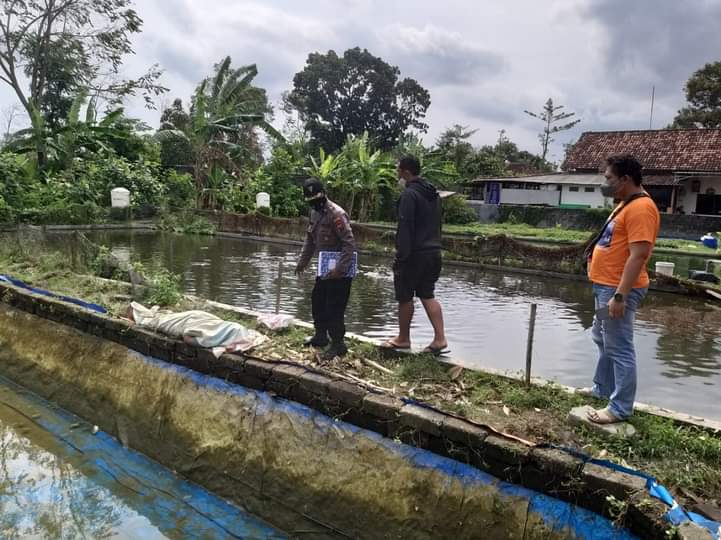Darah Tingginya Kambuh,Warga Tulungagung Meninggal Saat Menguras Kolam Ikan