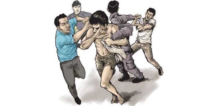 Gagal Perkosa Gadis Penjaga Konter HP, Pemuda Ini Dihajar Massa