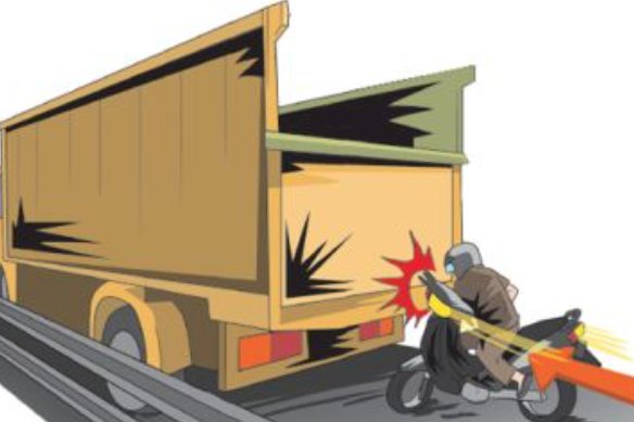 Ngantuk, Pemotor Mojokerto Kehilangan Nyawa usai Seruduk Truk Gandeng
