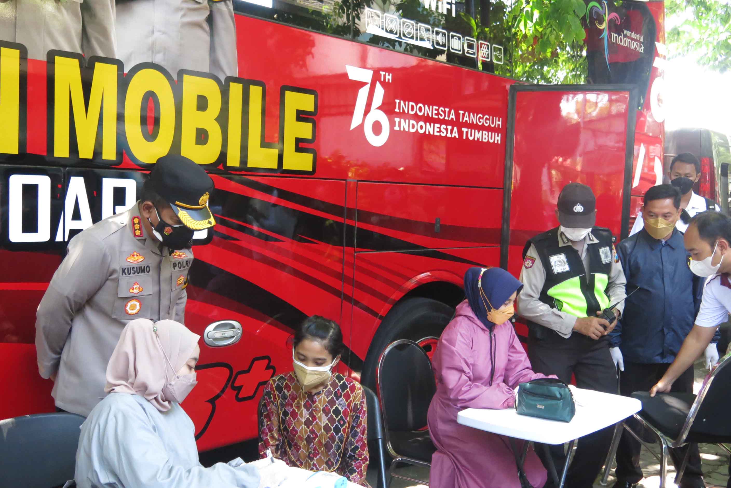 Vaksinasi di Pasar Larangan, Beberapa Pedagang Masih Enggan Suntik Vaksin