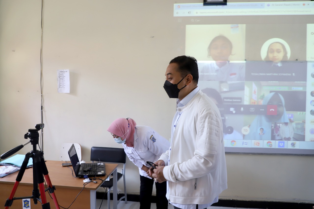 PTM SMP di Surabaya Dialihkan ke Daring, Persiapkan Asesmen Nasional