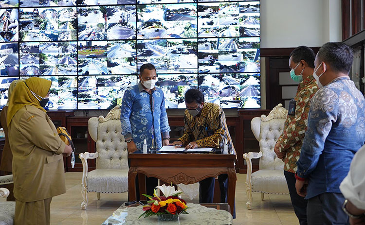 PLN Gandeng Pemkot Surabaya Amankan Pasokan Listrik Suramadu