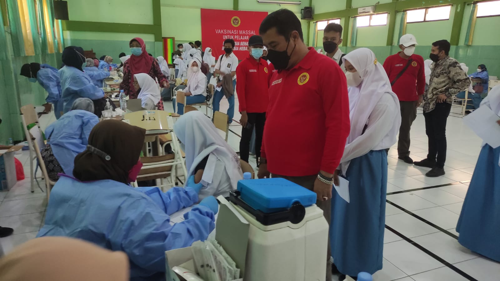 Ribuan Santri dan Pelajar Sidoarjo Disuntik Vaksin Oleh BIN
