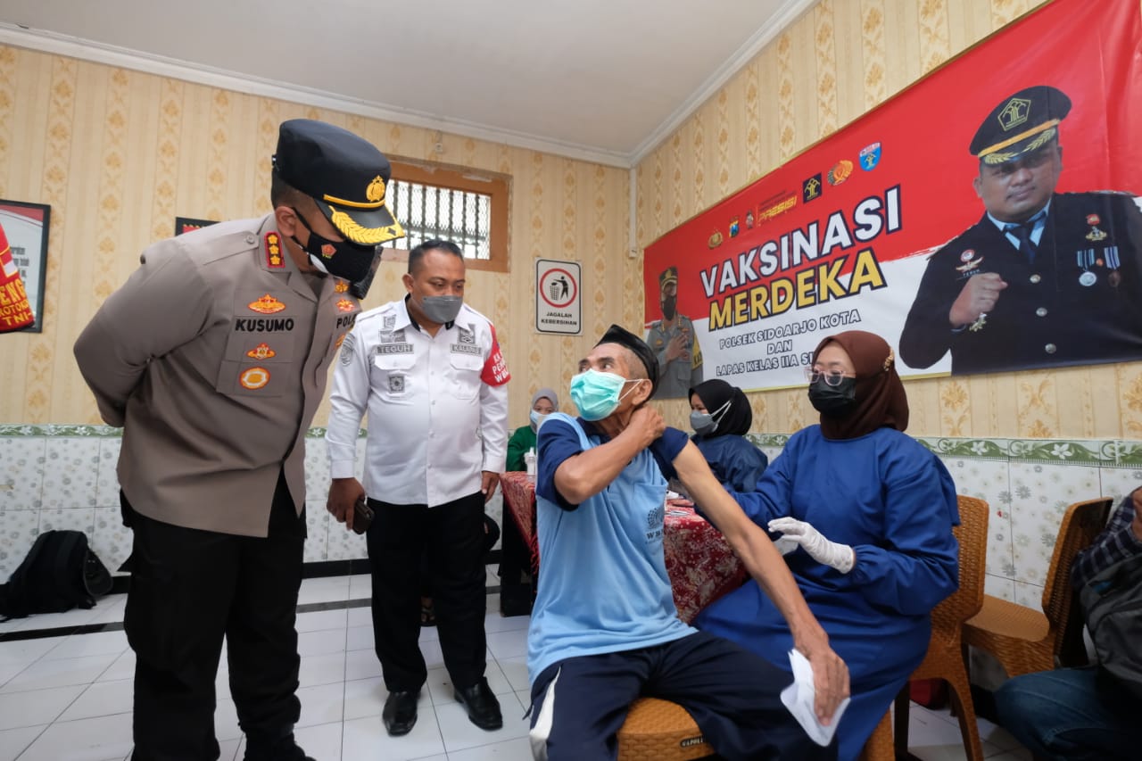 Seluruh Napi di Lapas Sidoarjo Tuntas Jalani Vaksinasi