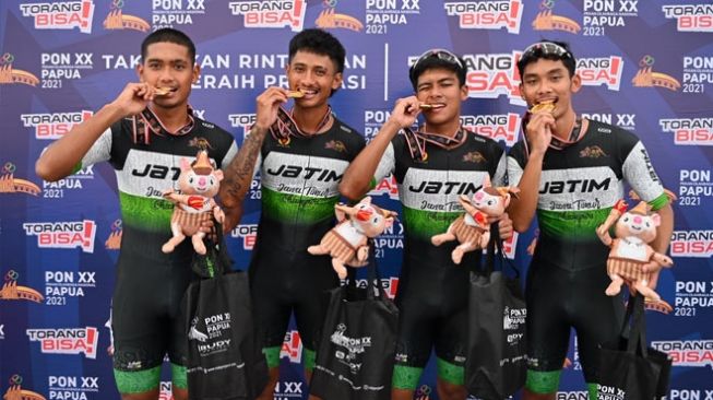 Provinsi Jatim Peringkat 4 Klasmen PON XX Papua, Khofifah Berangkat ke Papua