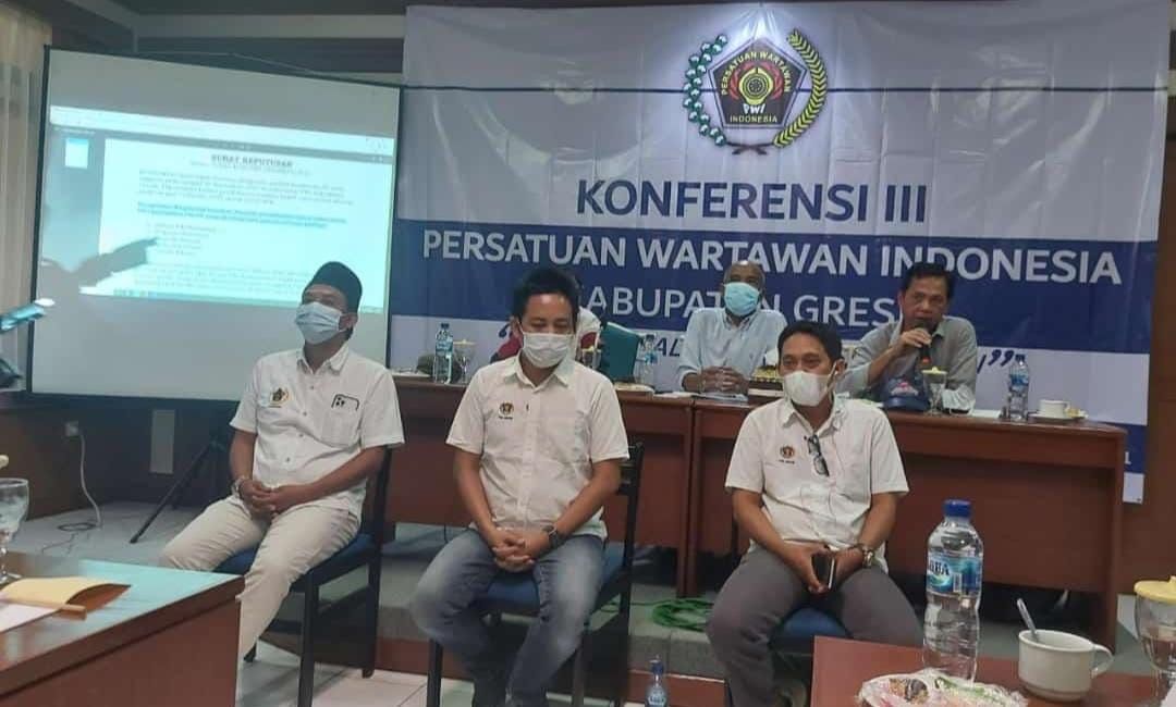 Dramatis, Ashadi Terpilih Sebagai Ketua PWI Gresik Secara Aklamasi