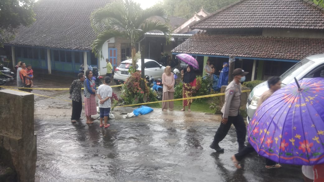 Dikira Sampah, Ternyata Bocah Magetan Tewas di Gorong-gorong