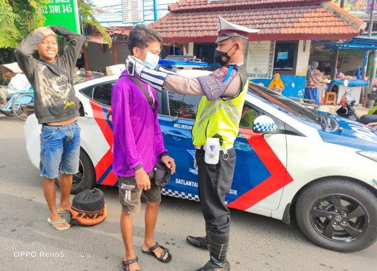 Kasatlantas Gresik Perintahkan Anak Buahnya Awasi Protokol Kesehatan