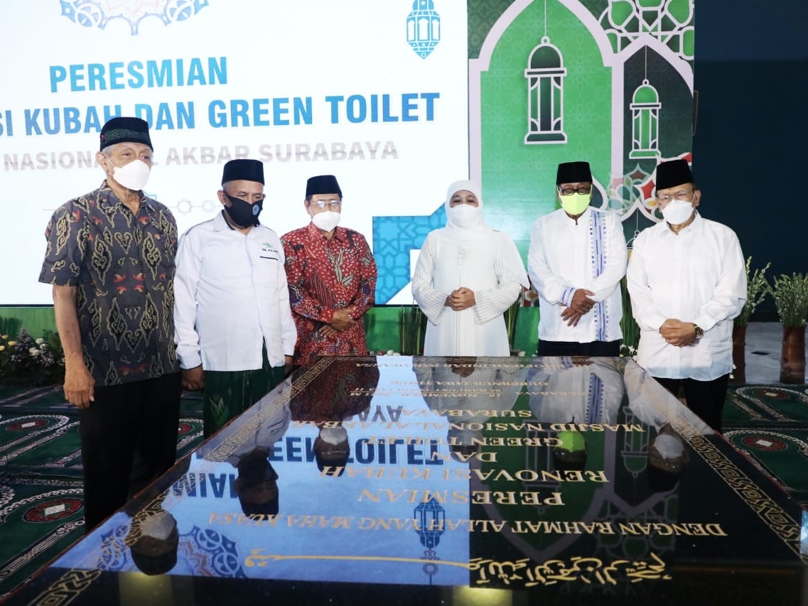 Gubernur Khofifah Resmikan Kubah dan Green Toilet Masjid Al Akbar Surabaya Berkonsep Pro Environment