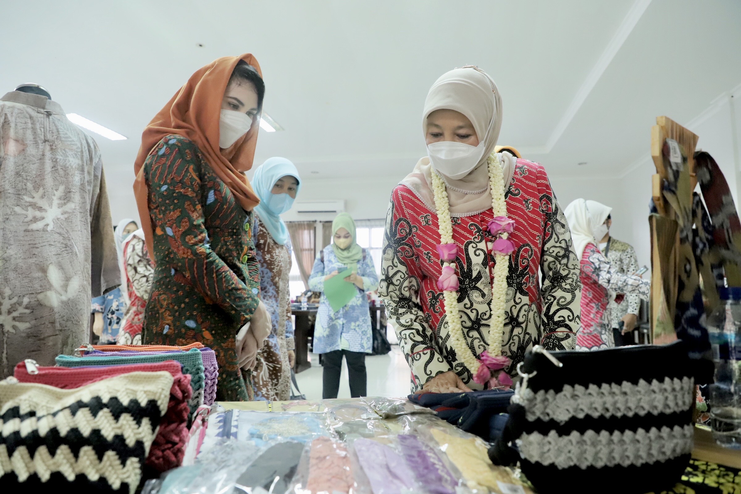 Dikunjungi PKK Kaltim, Arumi Bachsin Paparkan Tugas Detail PKK Layani Masyarakat