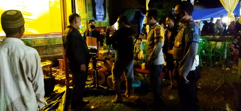 Pentas Ludruk Warga di Situbondo Dibubarkan Polisi