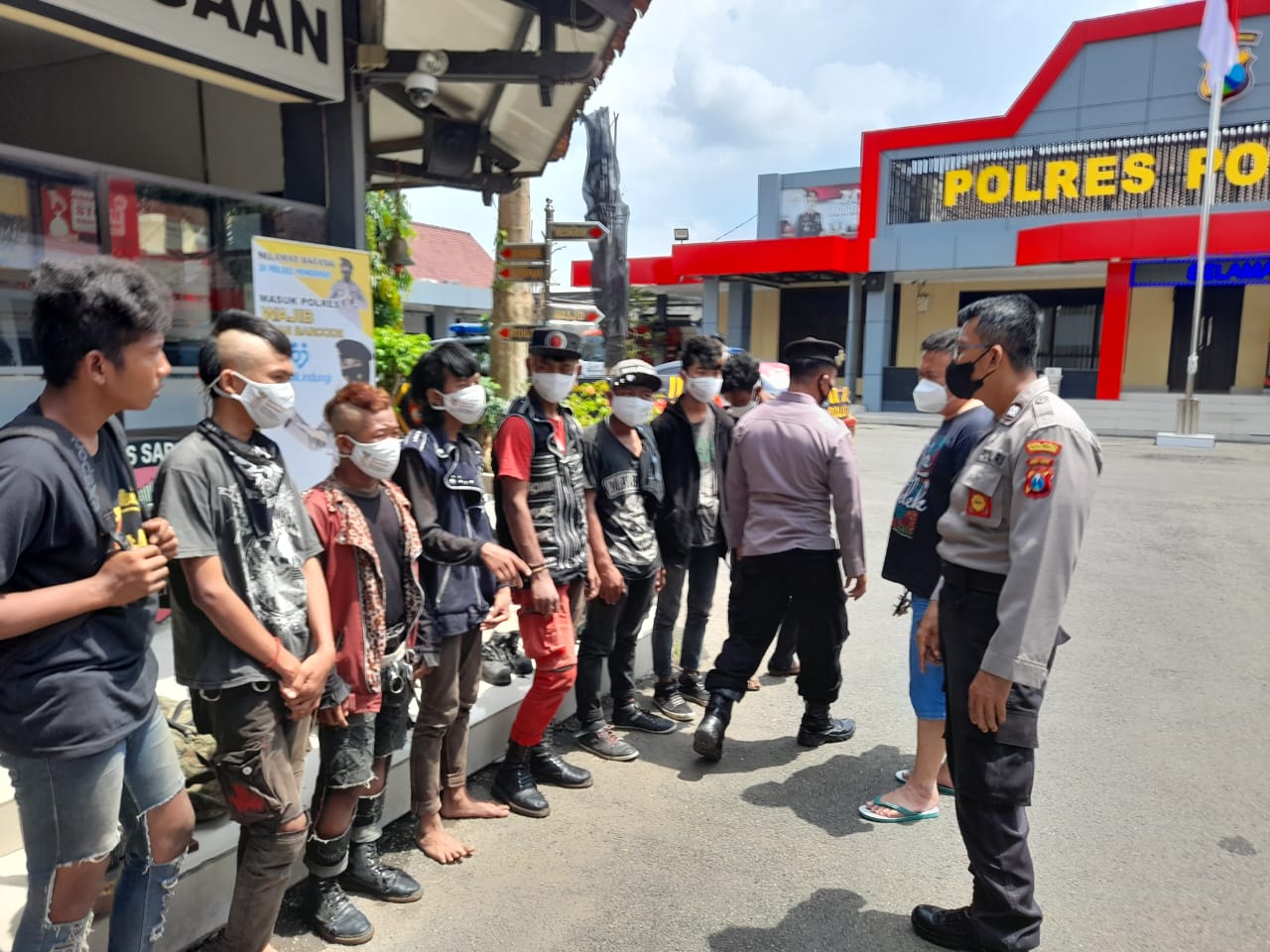 Puluhan Anak Punk di Ponorogo Terjaring Razia Lalu Terima Siraman Rohani