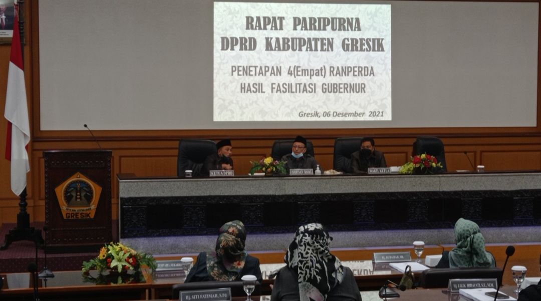 DPRD Gresik Sahkan Empat Ranperda dan Usulkan Ranperda Baru