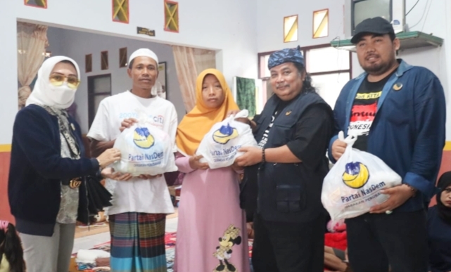 NasDem Pasuruan Saluran Bantuan Korban Erupsi Semeru