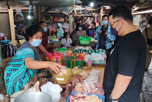 Bupati Kediri Pastikan Harga Sembako Jelang Nataru Stabil