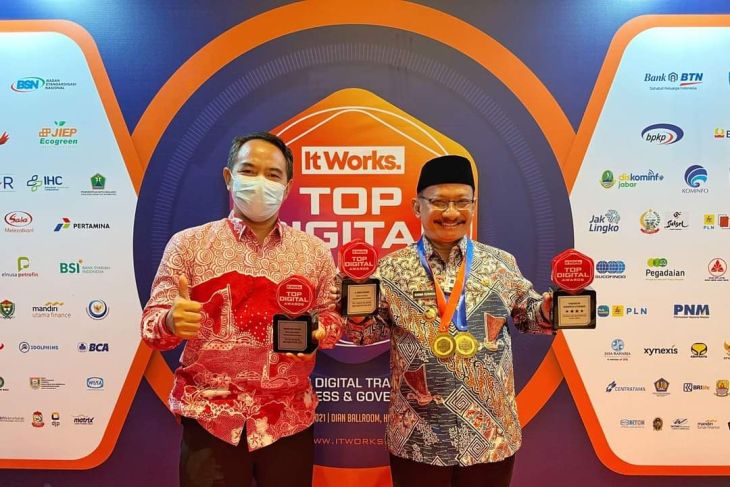 Tiga Penghargaan Top Digital Award Diborong Pemkab Situbondo