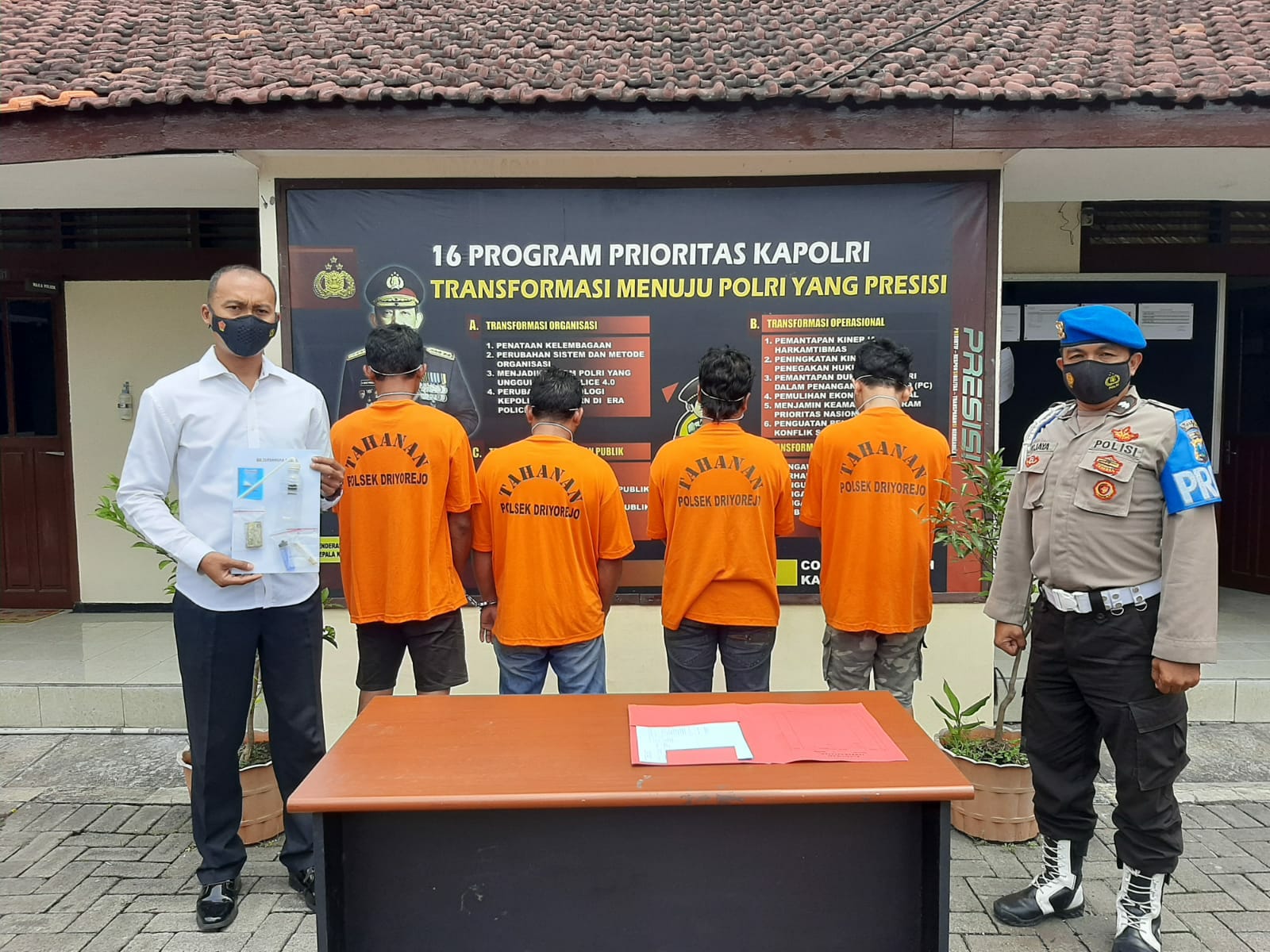 Asyik Ngefly di Perumahan KBD, Empat Pelaku Asal Luar Kota Digerebek Polisi