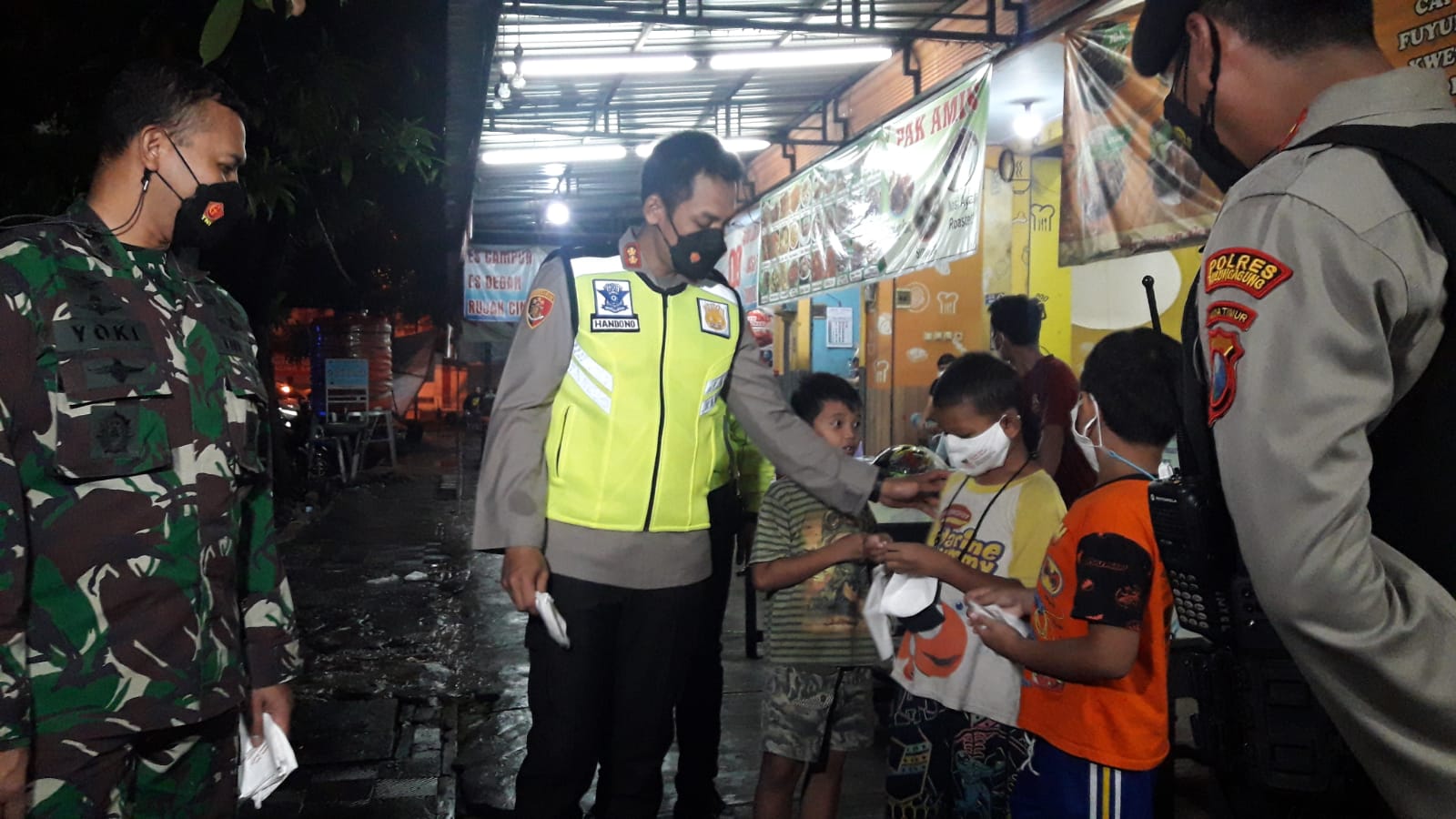 Gelar Pamor Keris, Satgas Covid-19 Tulungagung Sasar Lokasi Kerumunan Masyarakat