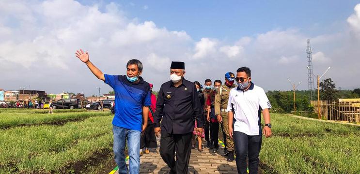 NK Cafe Hibahkan Lahan 3000 Meter Untuk Kepentingan Pembangunan Jembatan di Desa