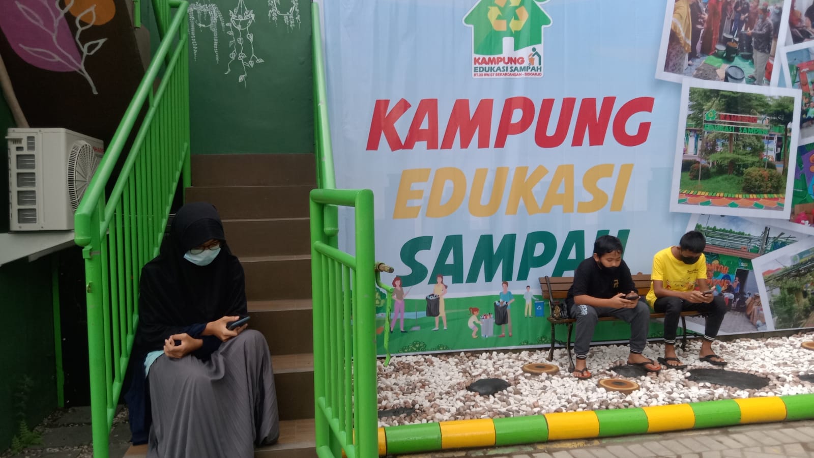 Di Kampung Edukasi Sampah Sidoarjo Kini Tersedia Perpustakaan Digital
