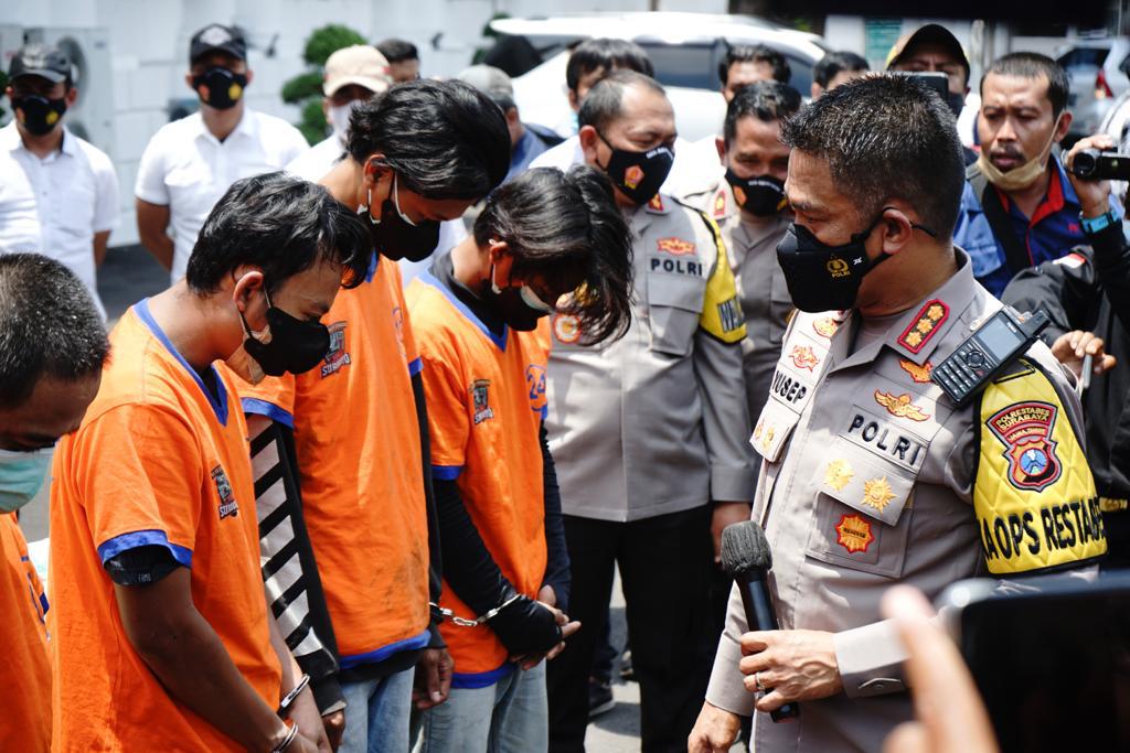 Sabu 46,6 Kilogram dan 4.000 Butir Pil Koplo di Surabaya Diedarkan 6 Kurir