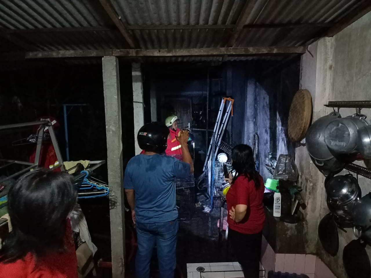 Semprotan Serangga Meledak, Gudang Warga Tulungagung Ludes Terbakar