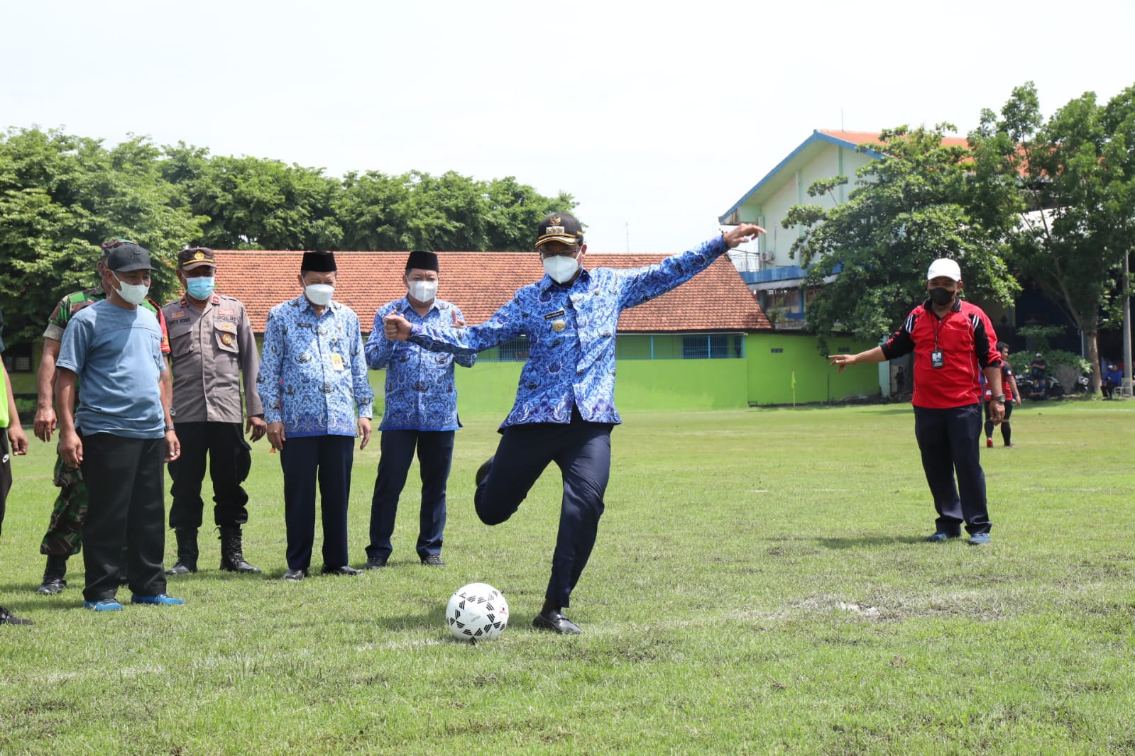 Gus Muhdlor Dinobatkan Sebagai Kepala Daerah Tokoh Penggerak Olahraga di Jawa Timur