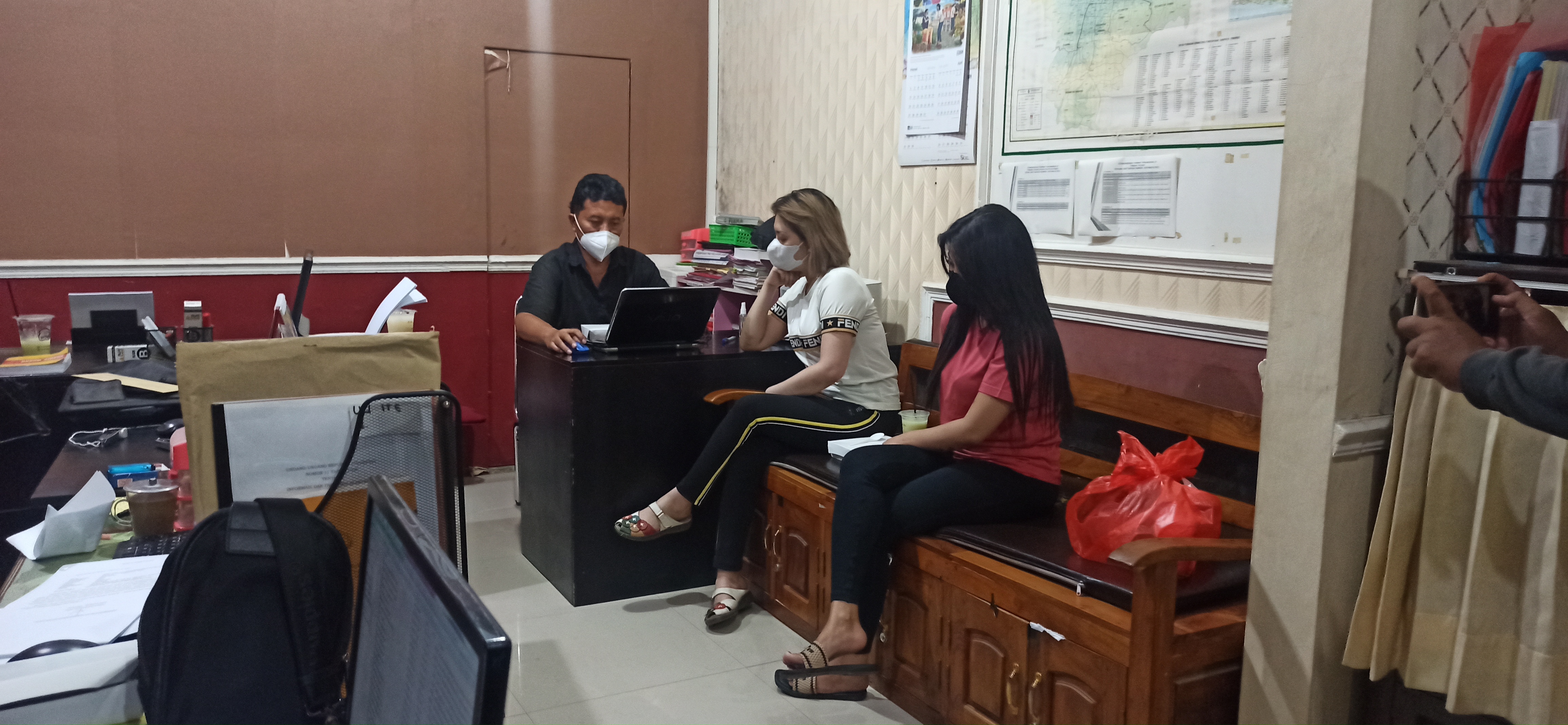 Dua Pemandu Karaoke di Ponorogo Cek-cok dengan Istri Orang