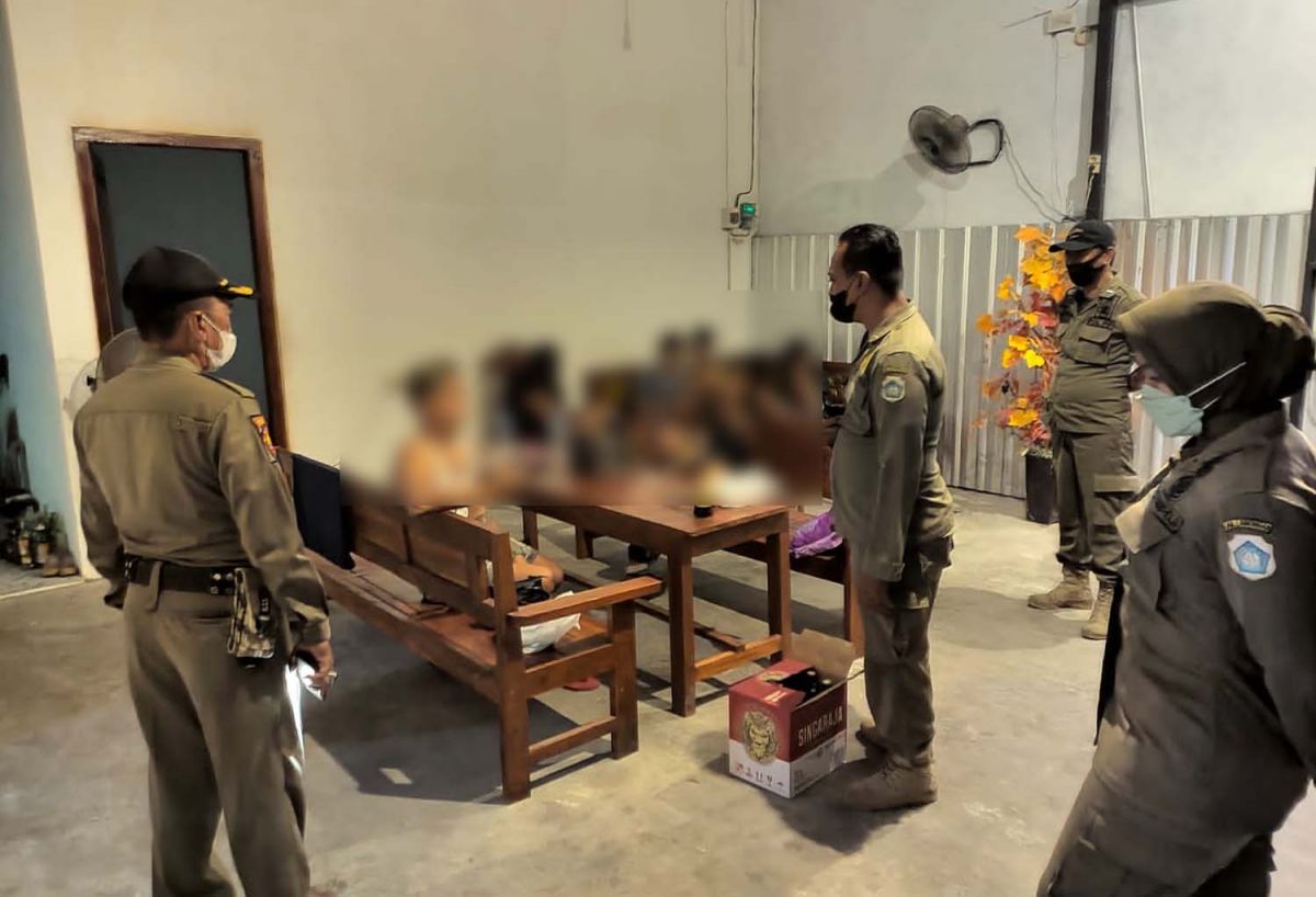 Satpol PP Lamongan Razia Warkop Temukan Gadis ABG Jadi Pelayan