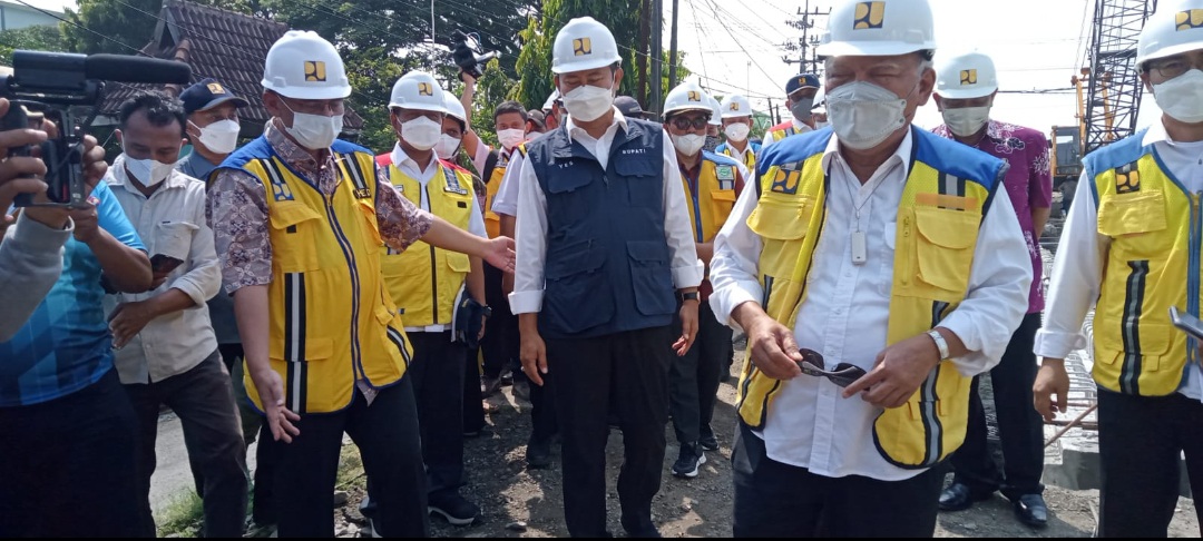 Menteri PU : Jembatan Balun Lamongan Gak Ambles Tapi Patah Tak Kuat Tahan Beban