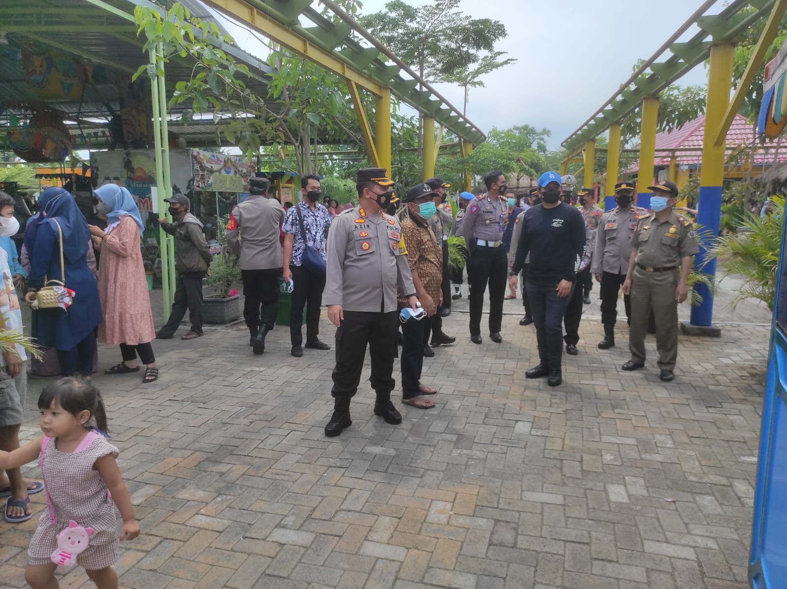 Kapolres Gresik Pimpin Jajaran Pantau Arus Balik Wilayah Selatan