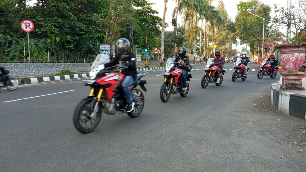 Weekend Ride, Riding Seru Bersama Komunitas Honda CB150X Blitar